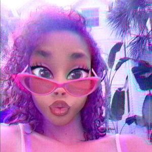 Meet your Posher, Naomi